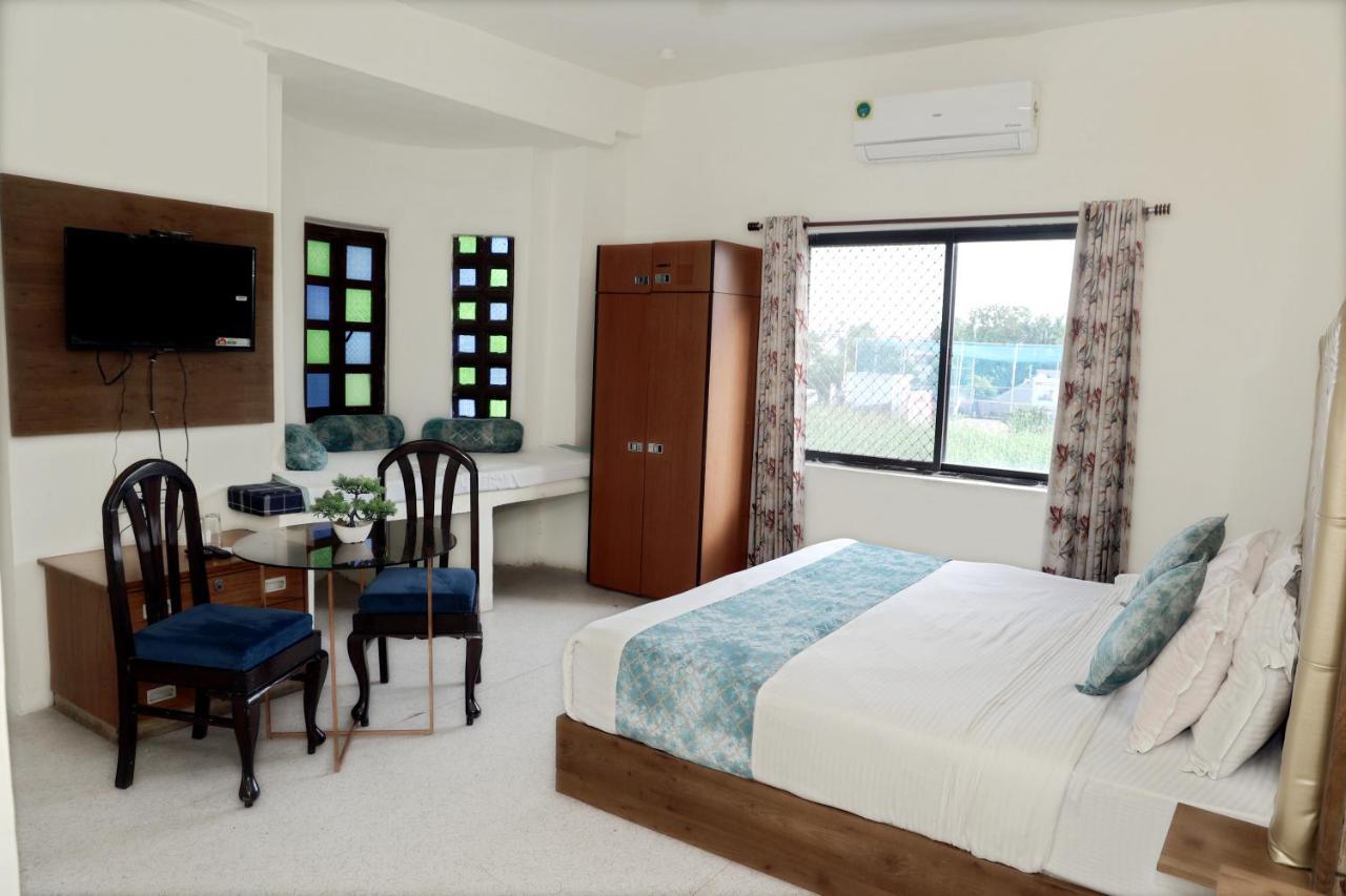 Hotel Tree Of Heaven Udaipur Kültér fotó
