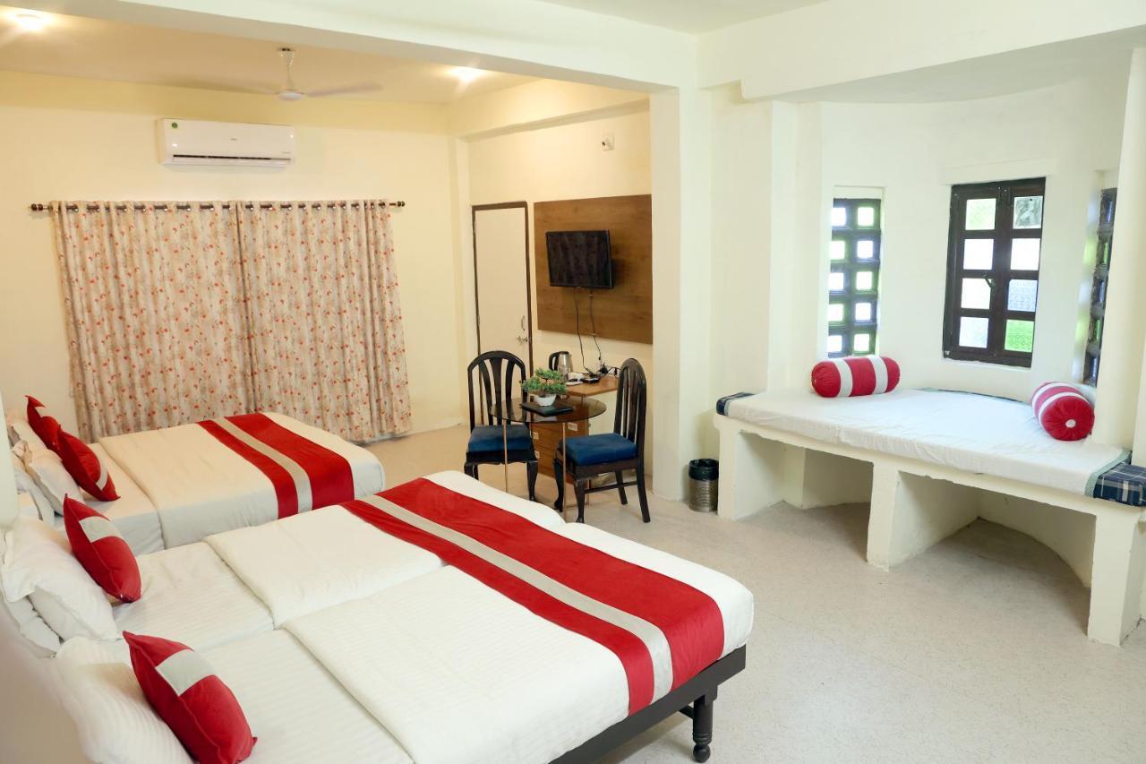 Hotel Tree Of Heaven Udaipur Kültér fotó